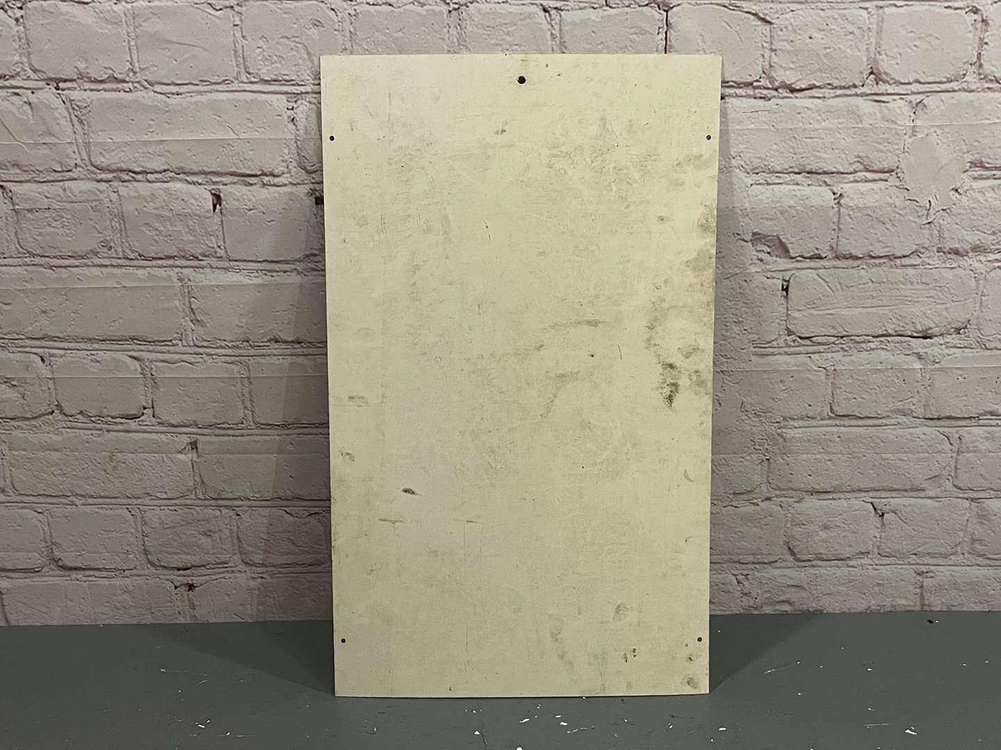 <p>Uniroyal Tyres Plastic Tyre Pressure Sign</p>