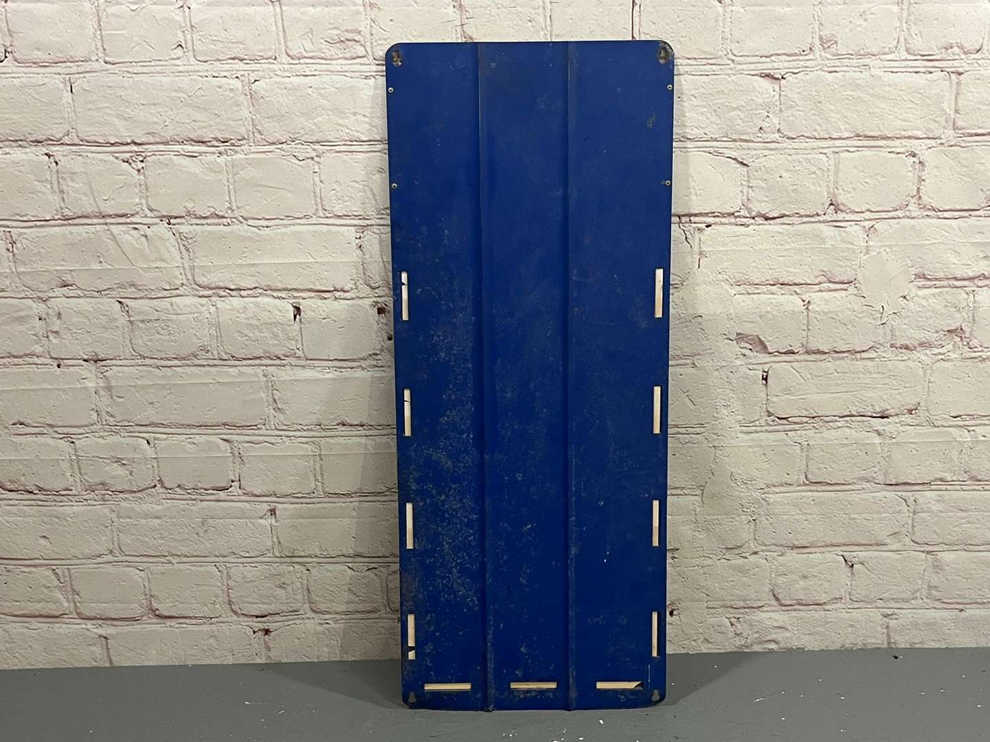 <p>Michelin French Metal Tyre Pressure Chart</p>