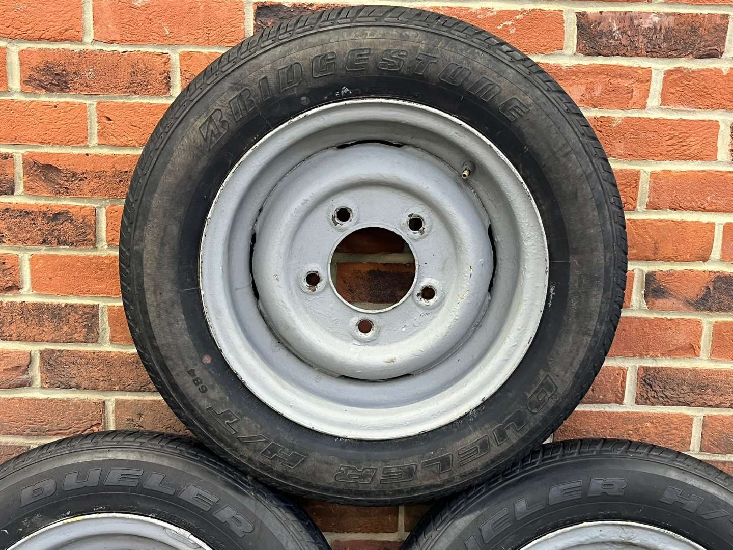 <p>Five Series Land Rover 16Inch Steel Wheels</p>