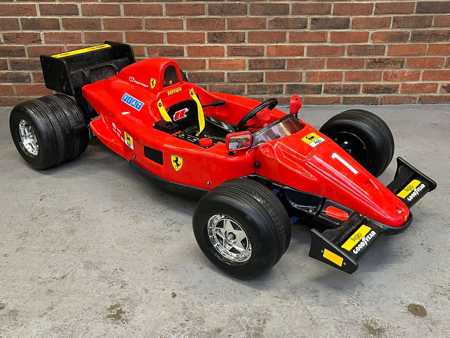 <p>Toys Toys Battery Operated Childs Ferrari</p>