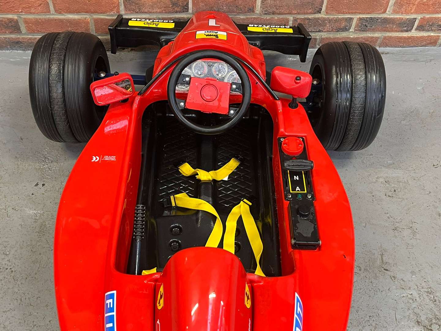 <p>Toys Toys Battery Operated Childs Ferrari</p>