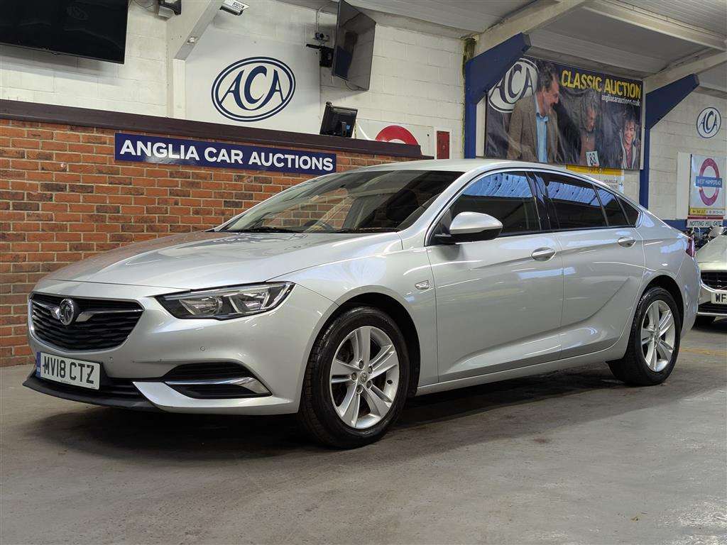 <p>2018 VAUXHALL INSIGNIA TECH LINE NAV T</p>