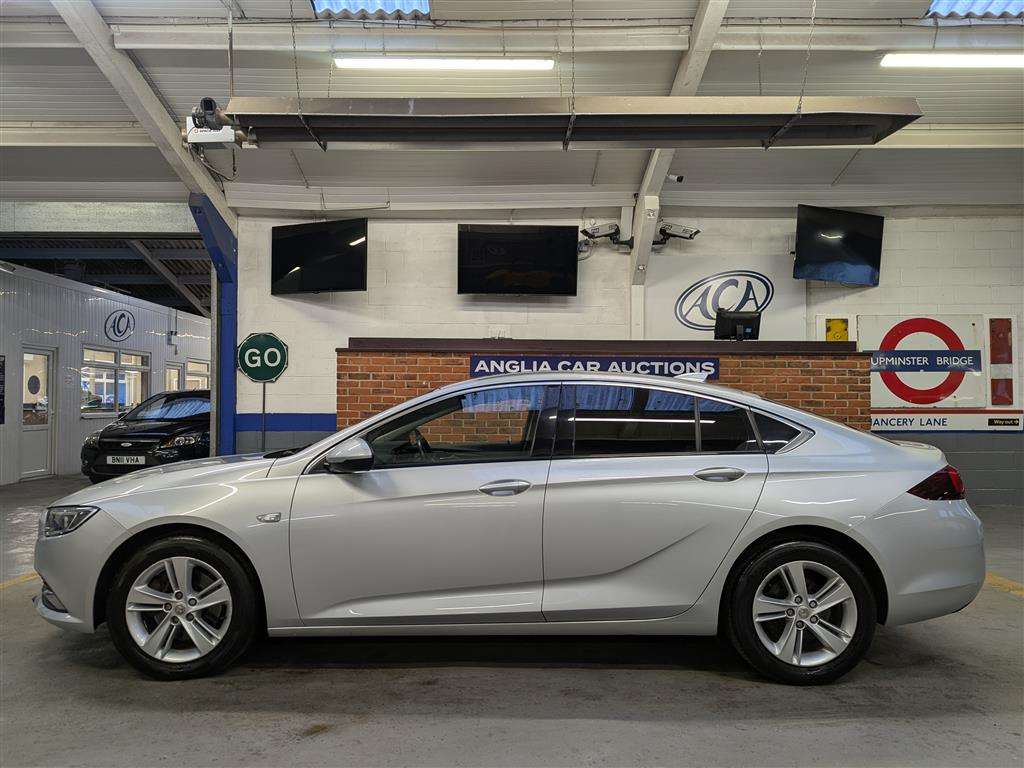 <p>2018 VAUXHALL INSIGNIA TECH LINE NAV T</p>