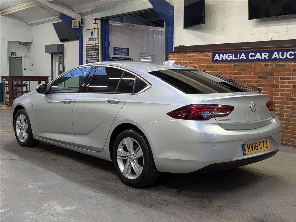 <p>2018 VAUXHALL INSIGNIA TECH LINE NAV T</p>