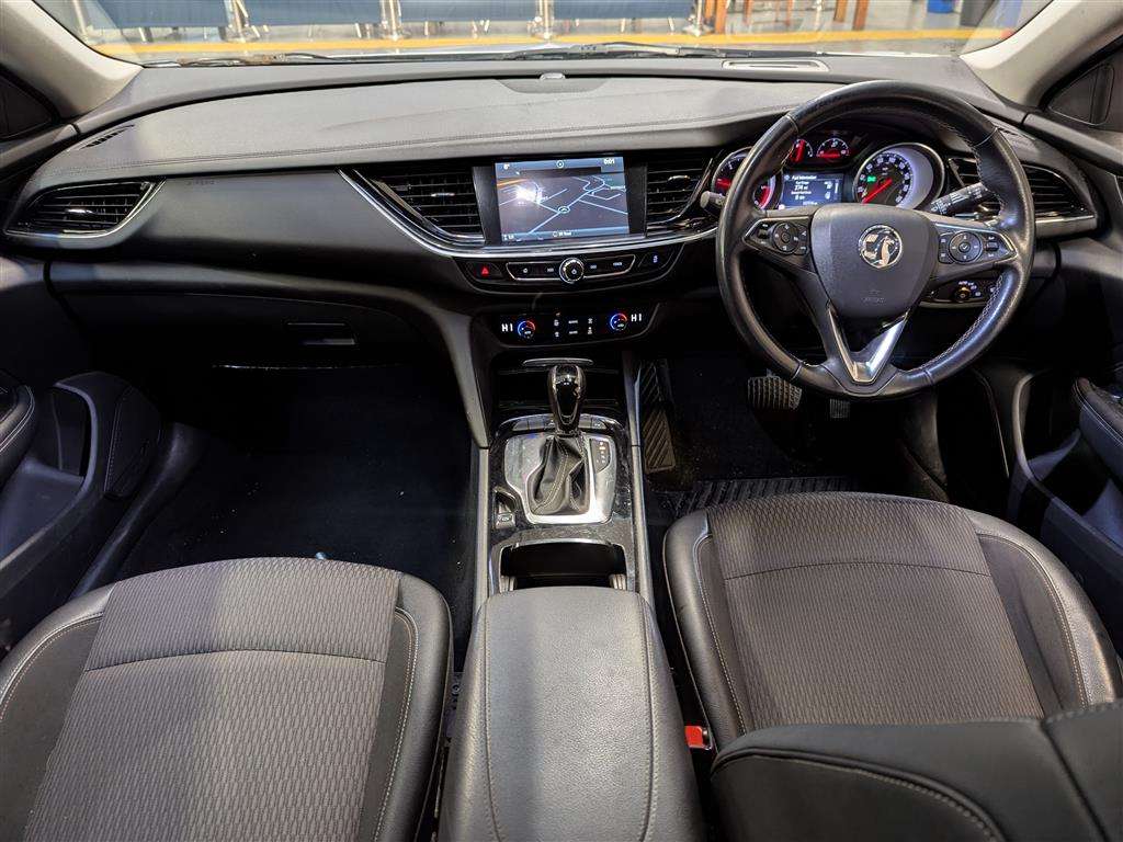<p>2018 VAUXHALL INSIGNIA TECH LINE NAV T</p>