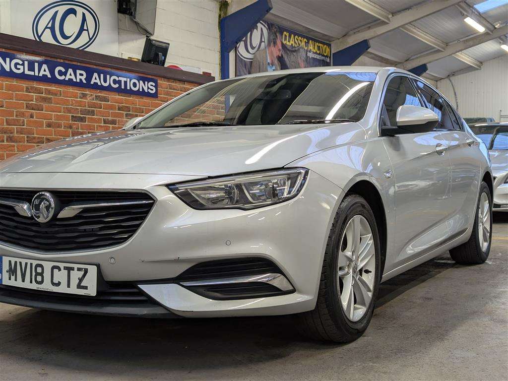 <p>2018 VAUXHALL INSIGNIA TECH LINE NAV T</p>