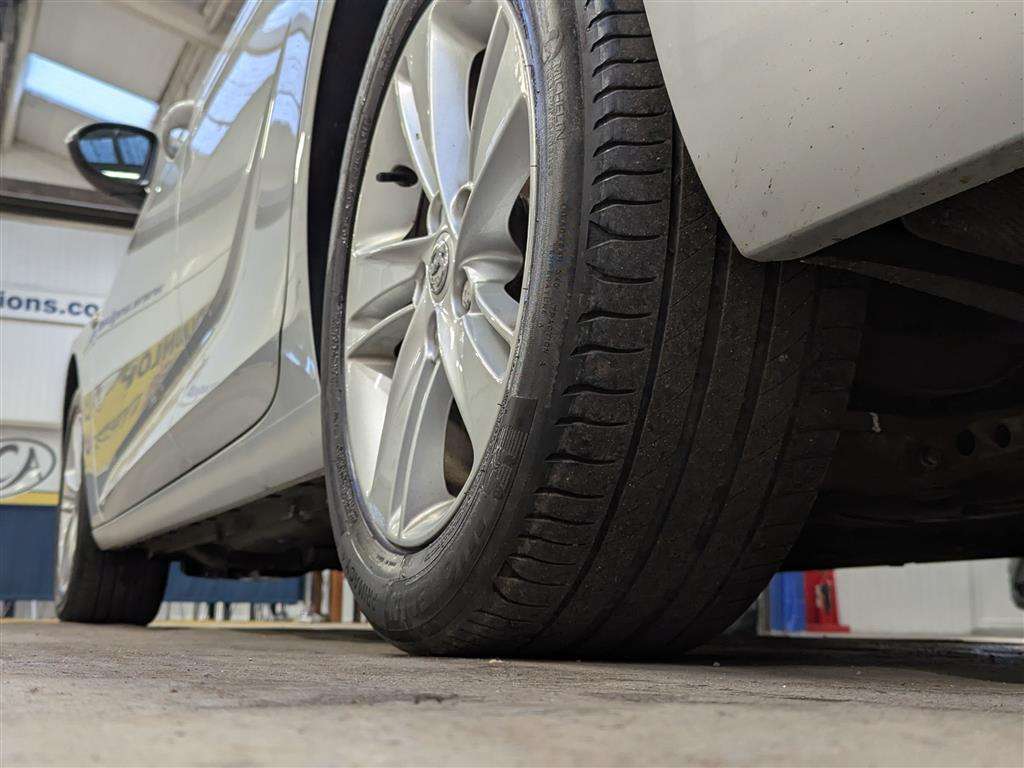 <p>2018 VAUXHALL INSIGNIA TECH LINE NAV T</p>