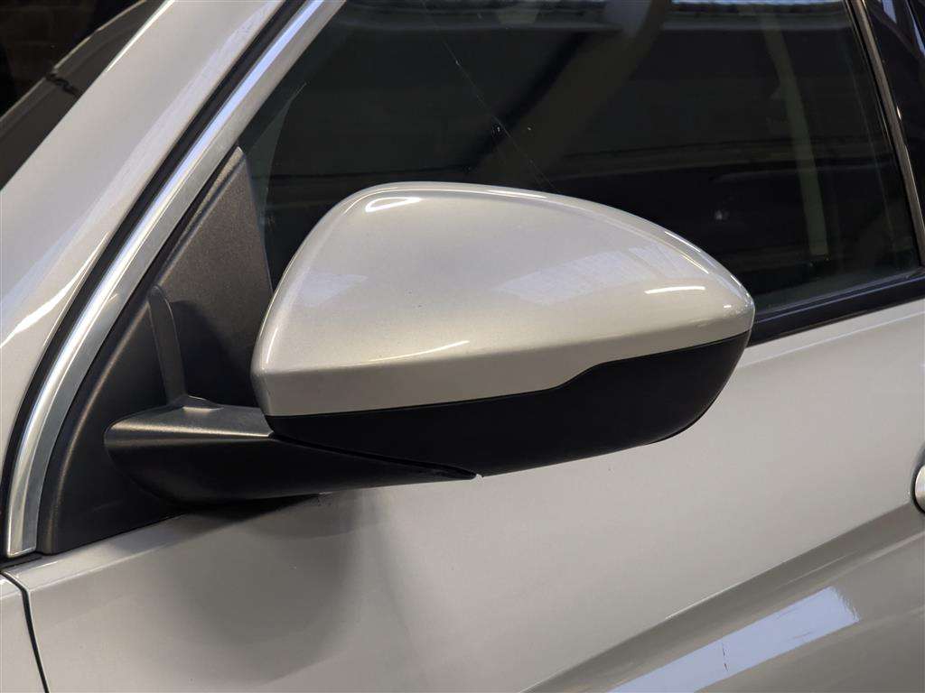 <p>2018 VAUXHALL INSIGNIA TECH LINE NAV T</p>