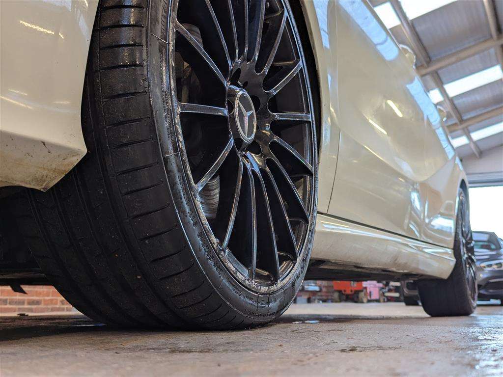 <p>2016 MERCEDES-BENZ A 180 SE</p>