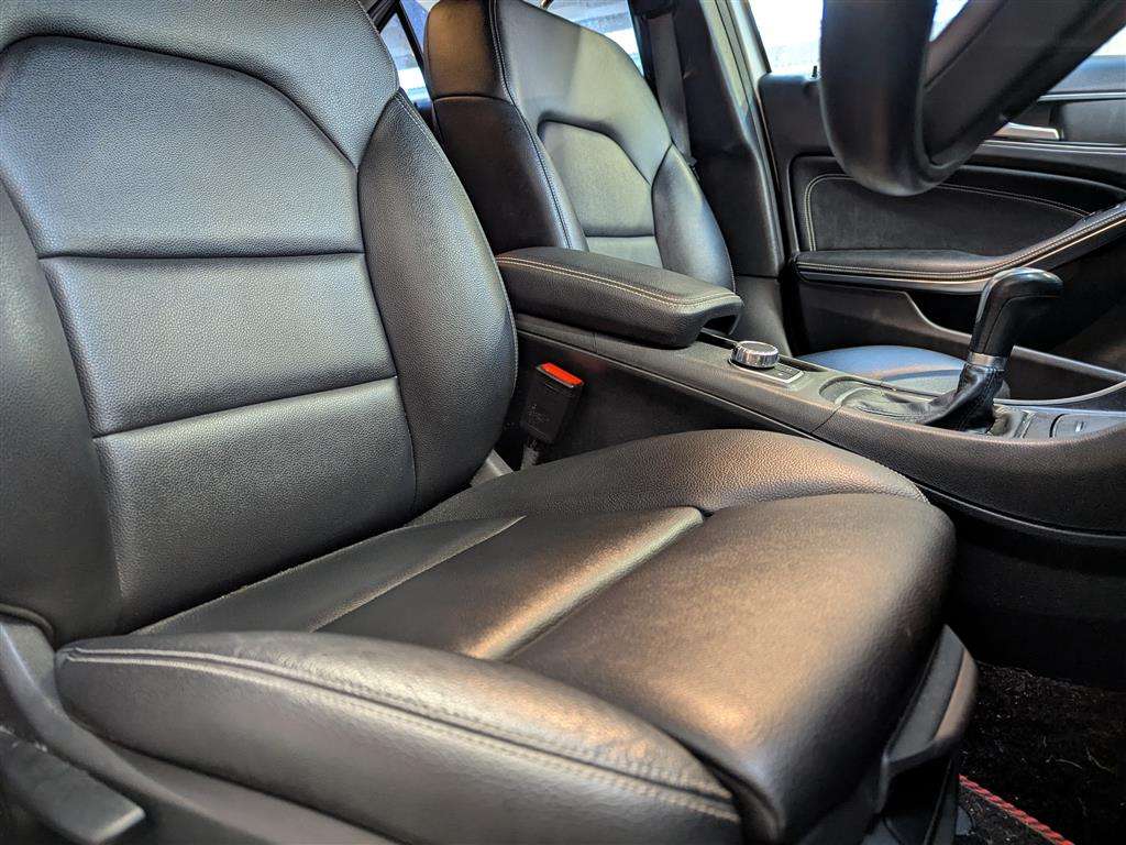 <p>2016 MERCEDES-BENZ A 180 SE</p>