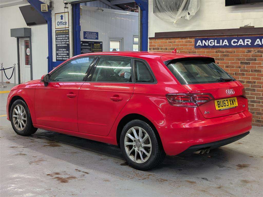 <p>2013 AUDI A3 SE TDI</p>