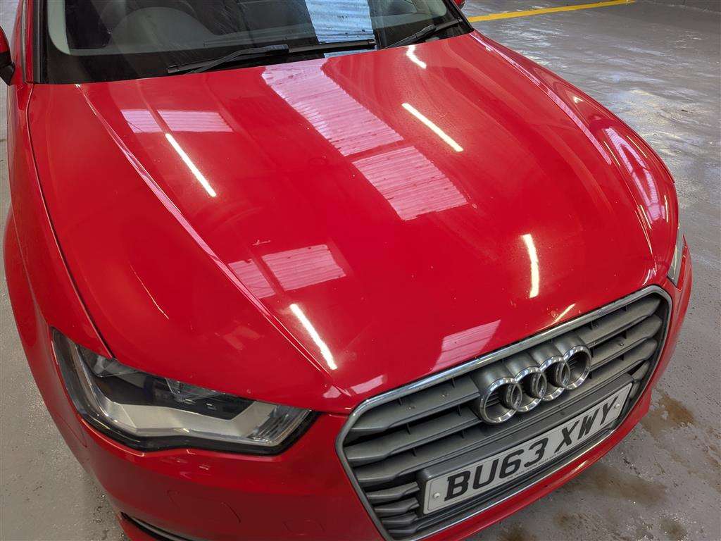 <p>2013 AUDI A3 SE TDI</p>