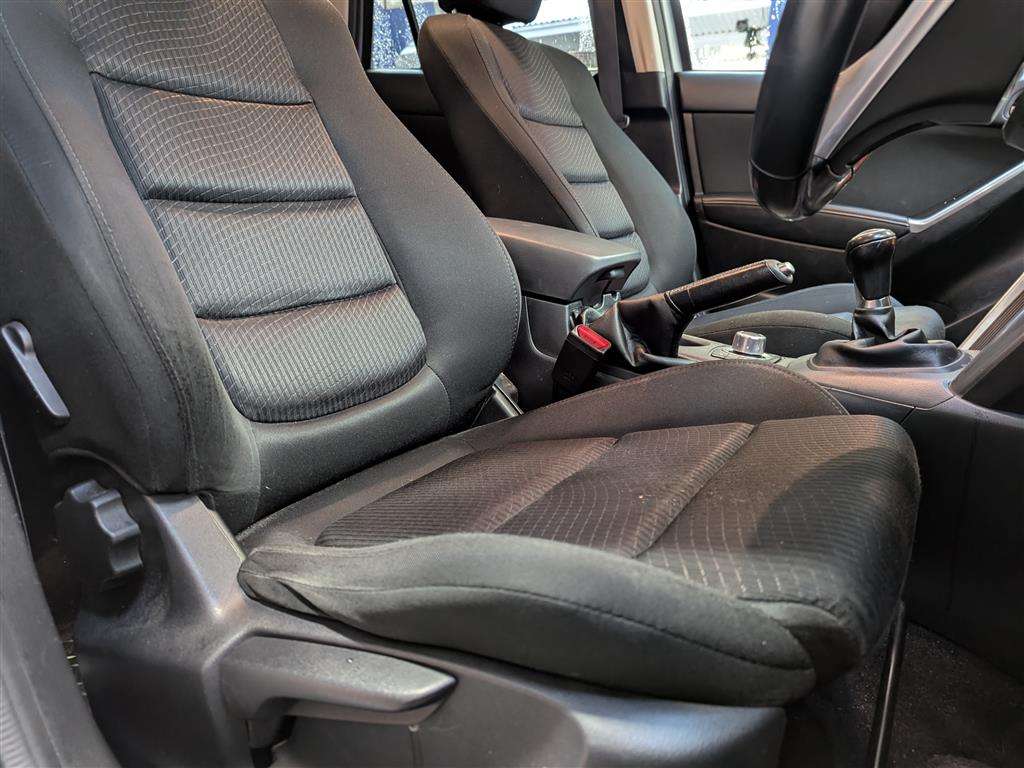 <p>2014 MAZDA CX-5 SE-L D NAV</p>