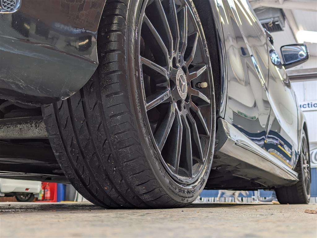 <p>2018 MERCEDES-BENZ A 160 AMG LINE</p>