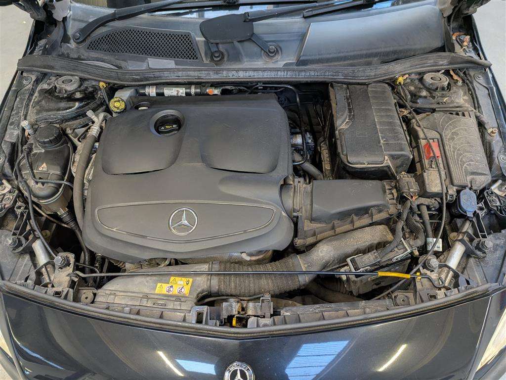 <p>2018 MERCEDES-BENZ A 160 AMG LINE</p>