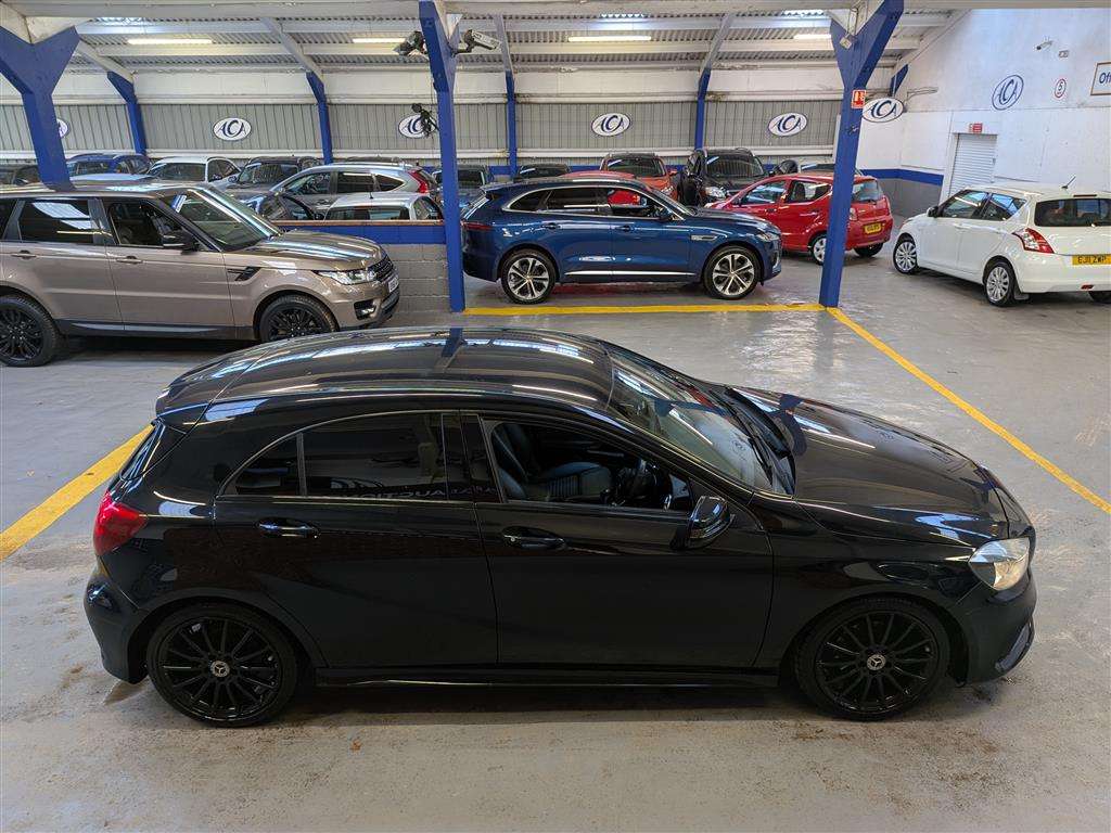 <p>2018 MERCEDES-BENZ A 160 AMG LINE</p>