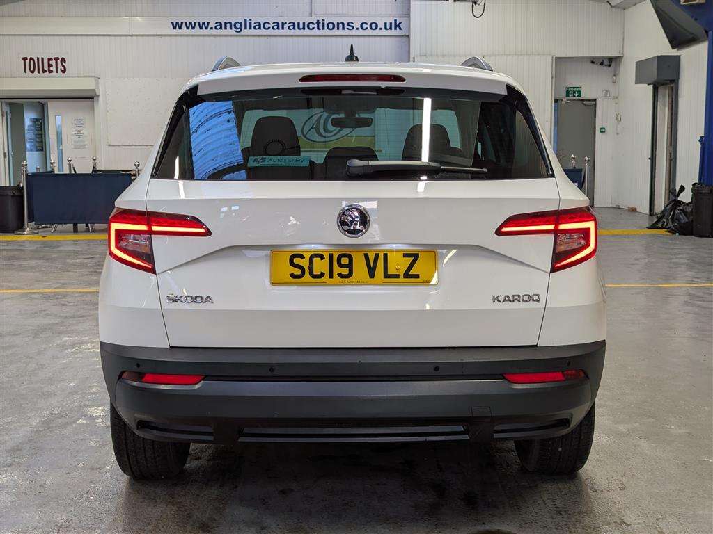 <p>2019 SKODA KAROQ SE TSI</p>