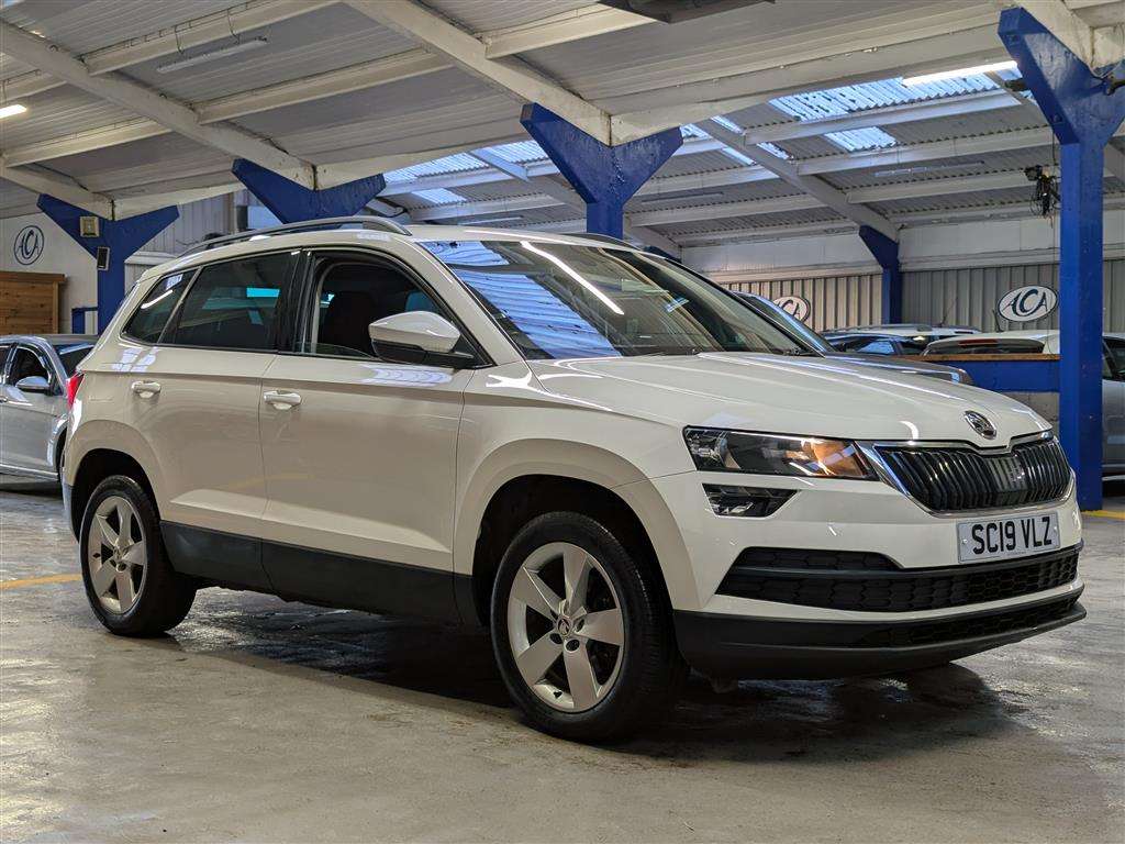 <p>2019 SKODA KAROQ SE TSI</p>