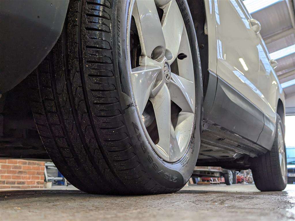 <p>2019 SKODA KAROQ SE TSI</p>