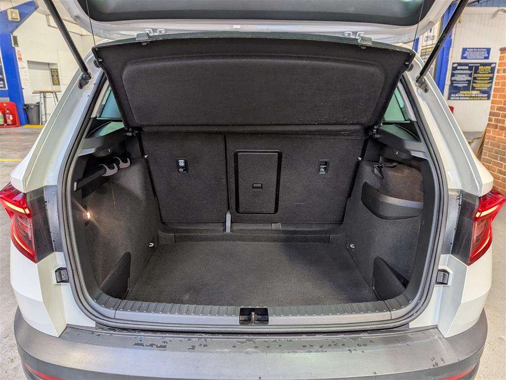 <p>2019 SKODA KAROQ SE TSI</p>