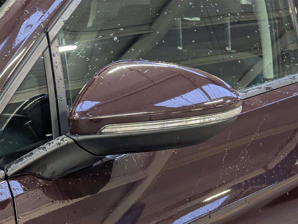 <p>2017 VOLKSWAGEN GOLF SE TDI BMT</p>