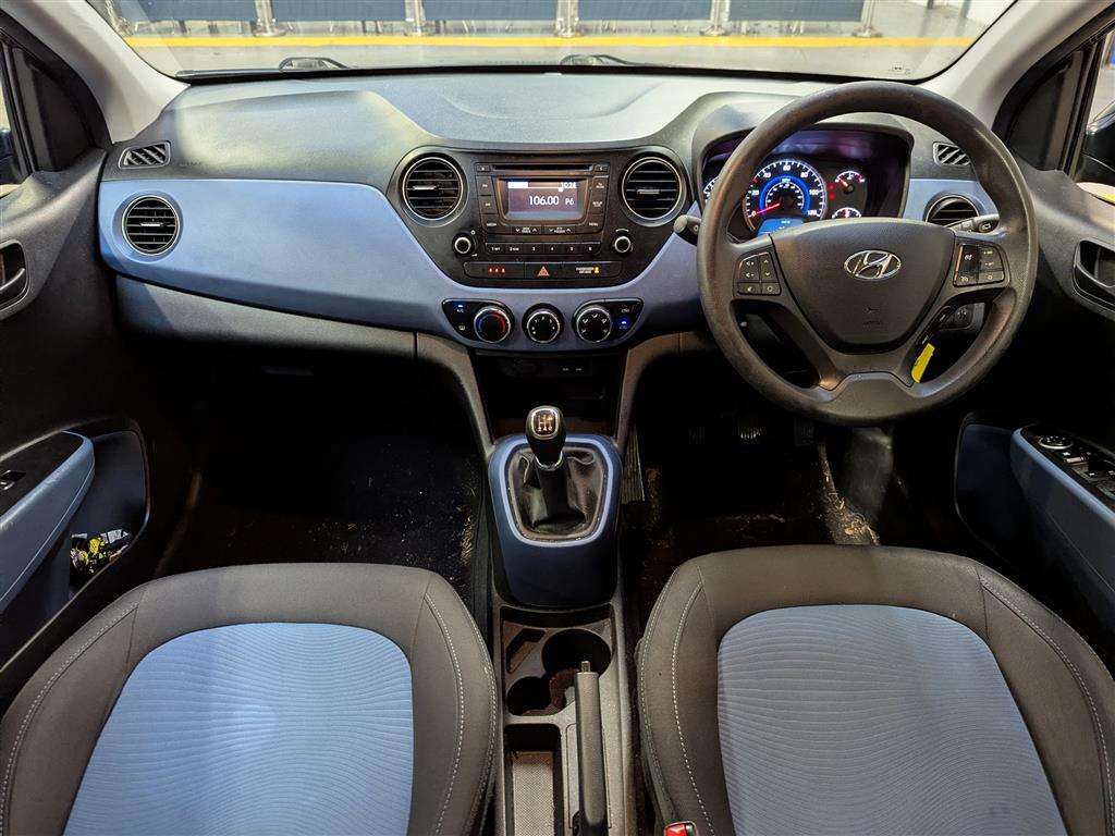 <p>2014 HYUNDAI I10 SE</p>