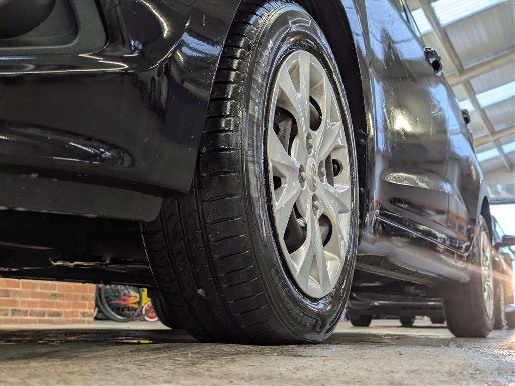 <p>2014 HYUNDAI I10 SE</p>