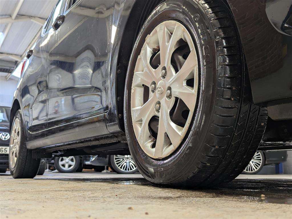 <p>2014 HYUNDAI I10 SE</p>