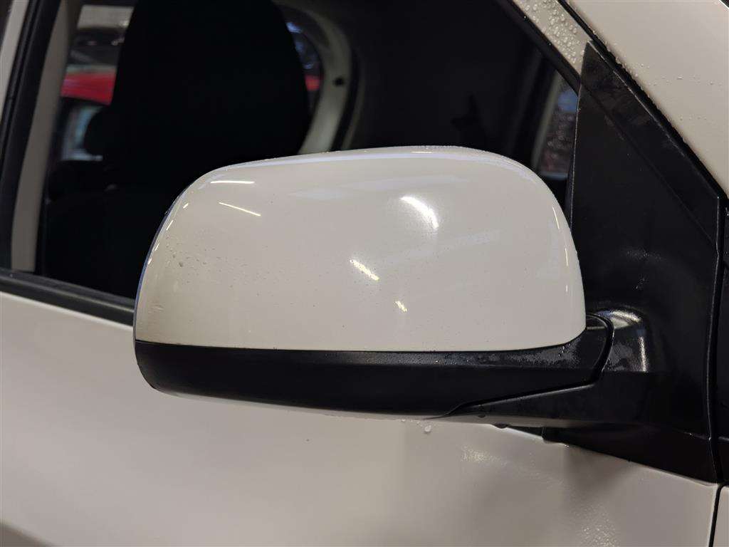 <p>2013 KIA PICANTO 1 AIR</p>