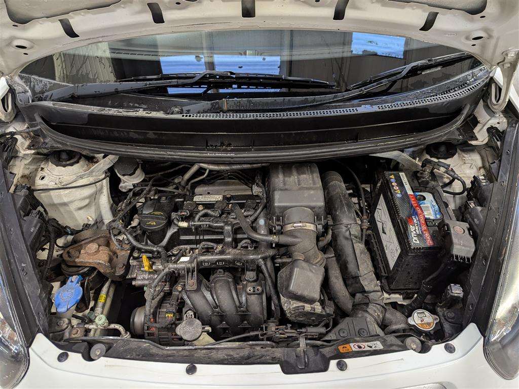 <p>2013 KIA PICANTO 1 AIR</p>