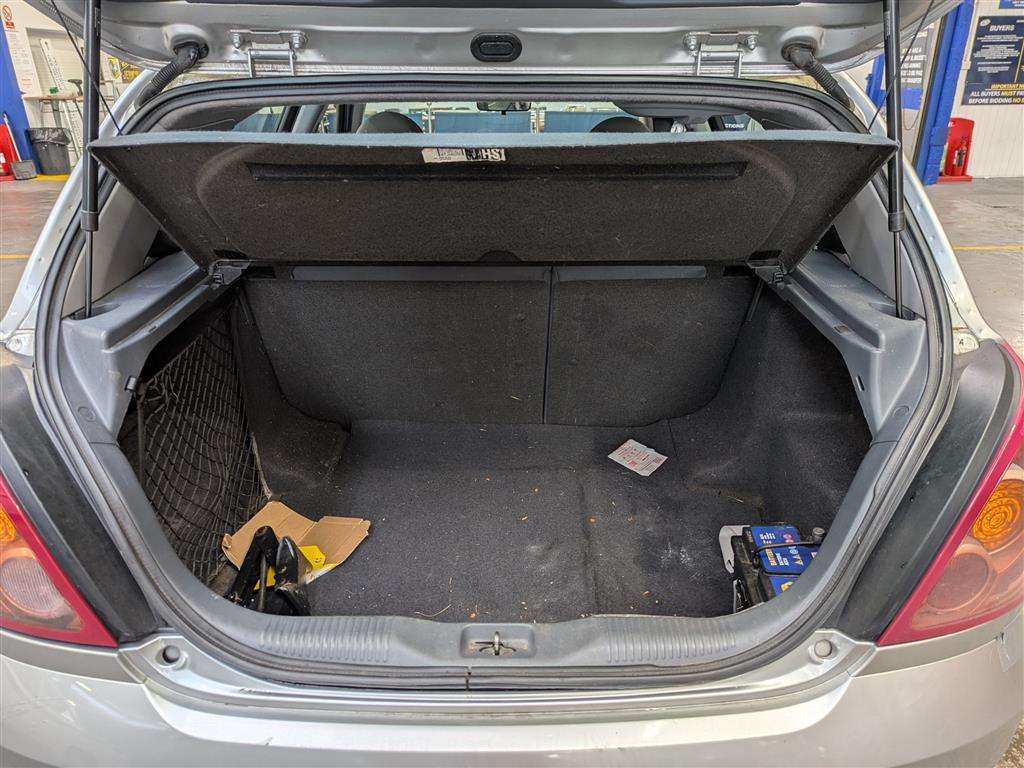 <p>2005 NISSAN ALMERA S</p>