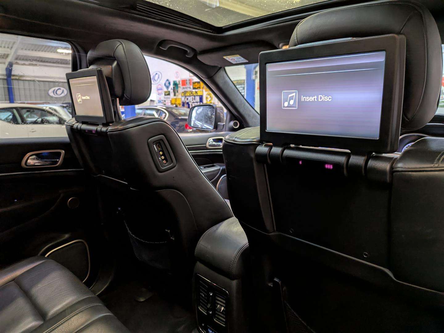 <p>2014 JEEP GRAND CHEROKEE SUMMIT CRD</p>