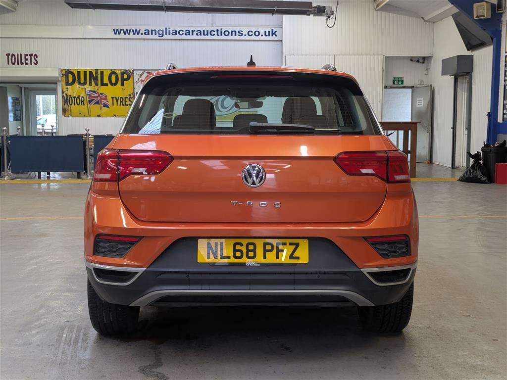 <p>2018 VOLKSWAGEN T-ROC SE TSI</p>
