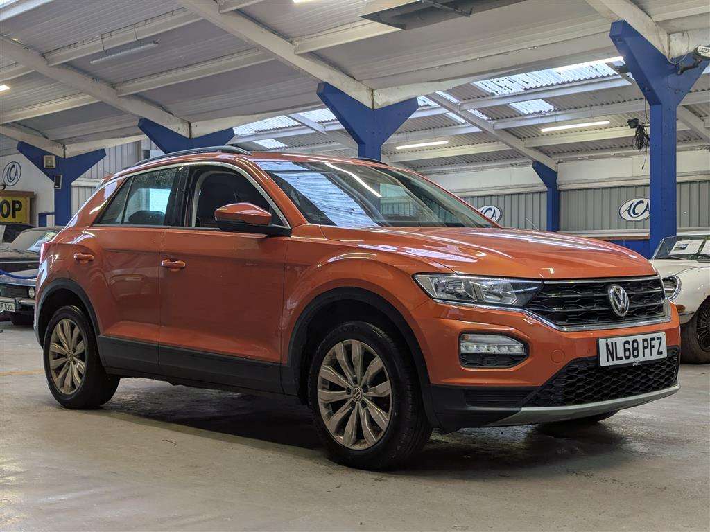 <p>2018 VOLKSWAGEN T-ROC SE TSI</p>