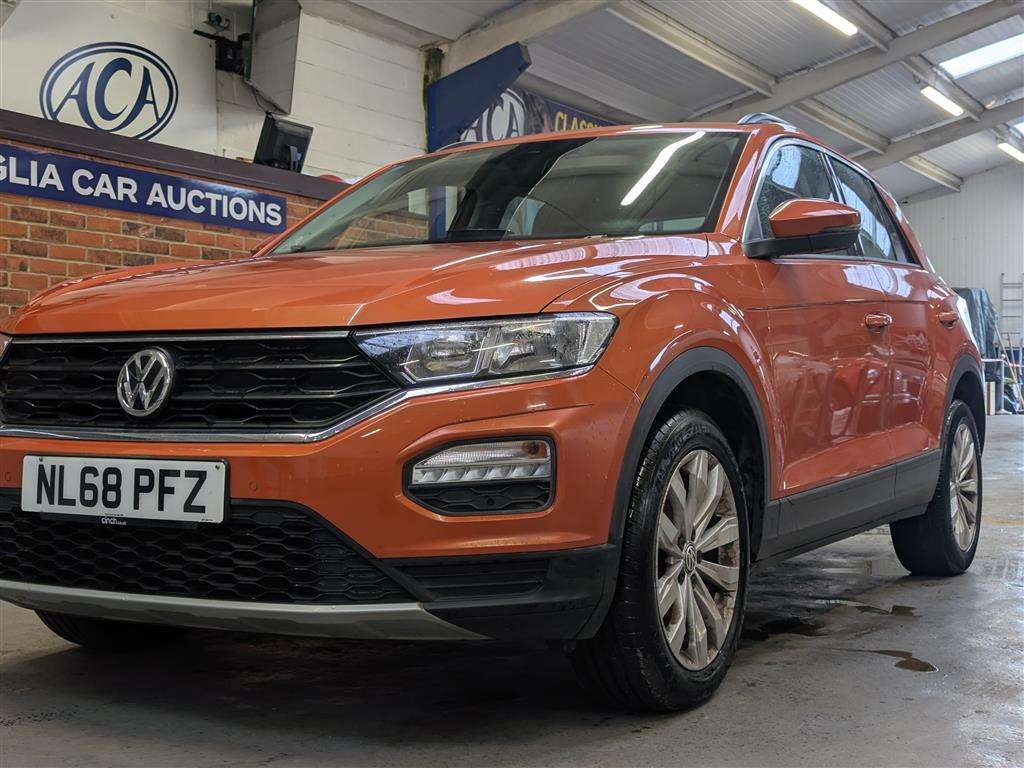 <p>2018 VOLKSWAGEN T-ROC SE TSI</p>