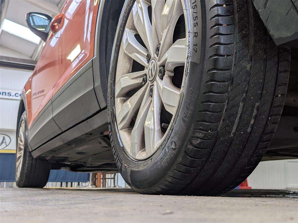 <p>2018 VOLKSWAGEN T-ROC SE TSI</p>