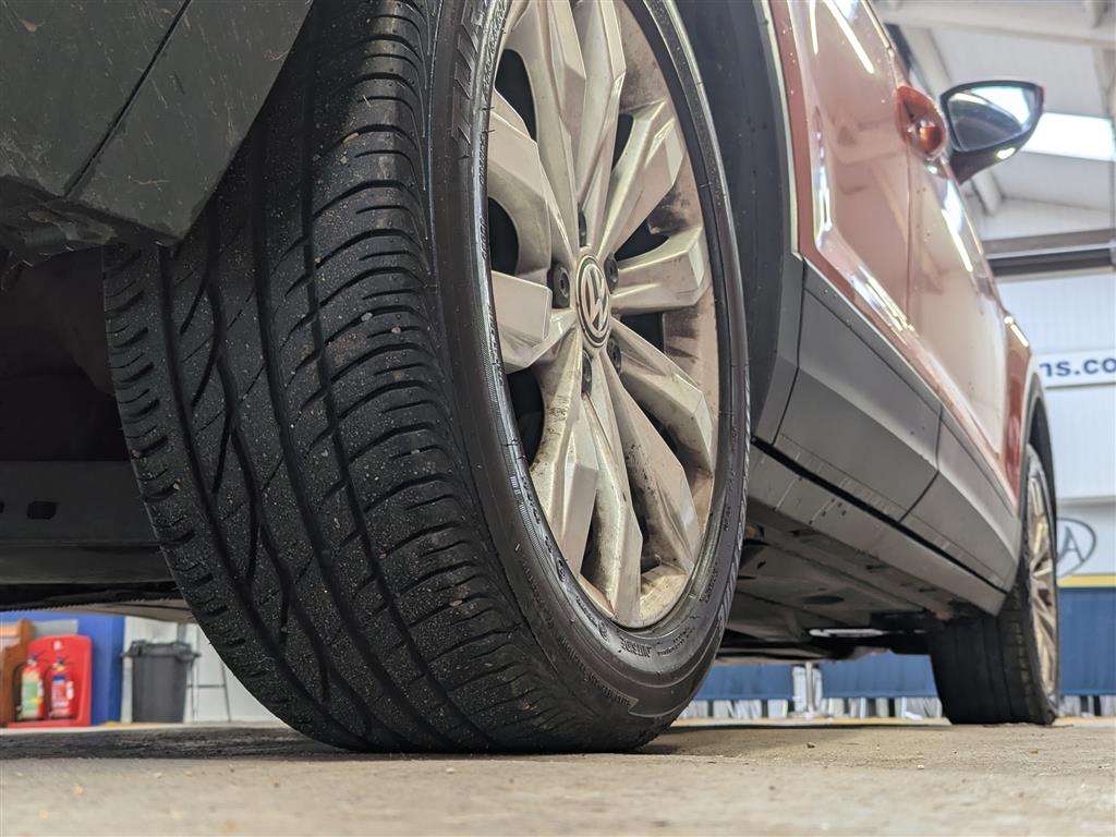 <p>2018 VOLKSWAGEN T-ROC SE TSI</p>