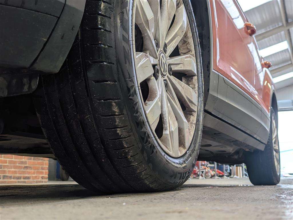 <p>2018 VOLKSWAGEN T-ROC SE TSI</p>