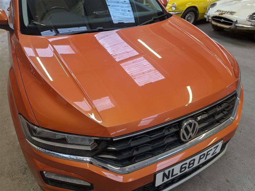 <p>2018 VOLKSWAGEN T-ROC SE TSI</p>