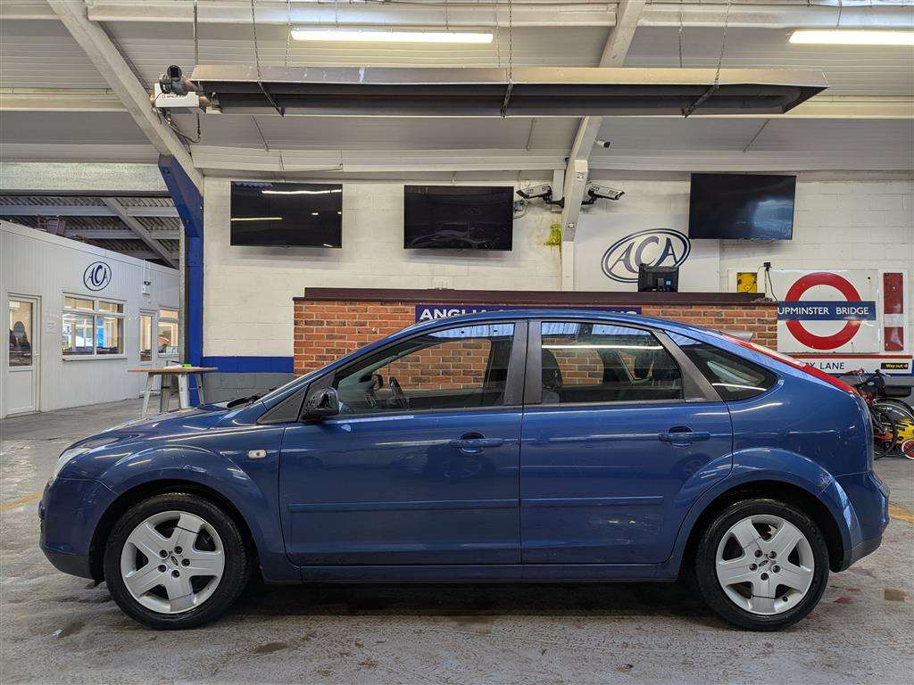 <p>2008 FORD FOCUS STYLE</p>