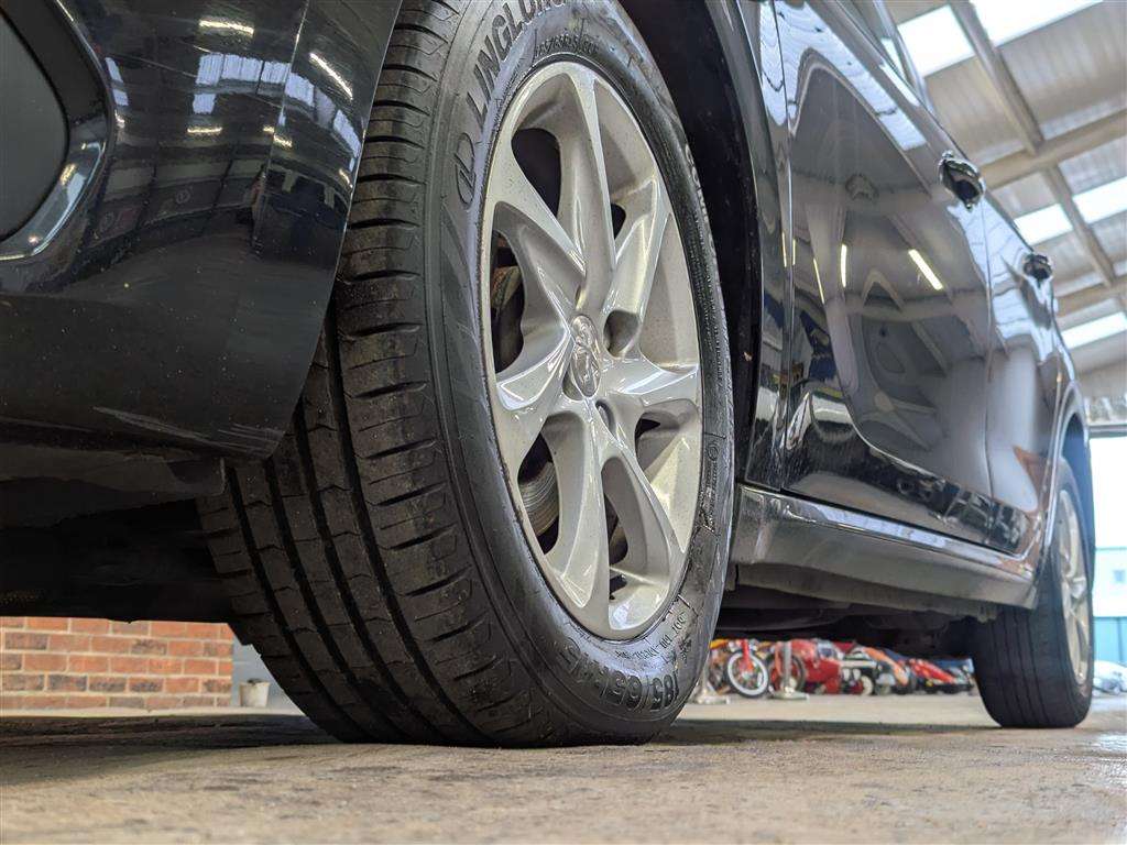 <p>2017 PEUGEOT 208 ACTIVE BLUE HDI S/S</p>