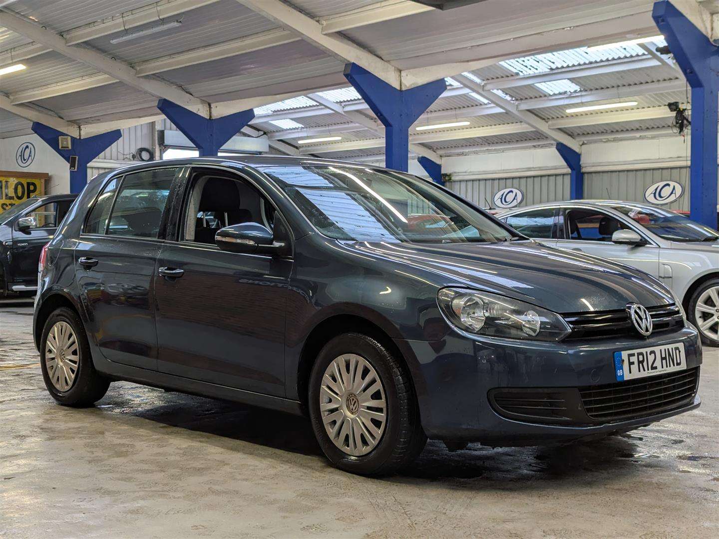 <p>2012 VOLKSWAGEN GOLF S TDI</p>