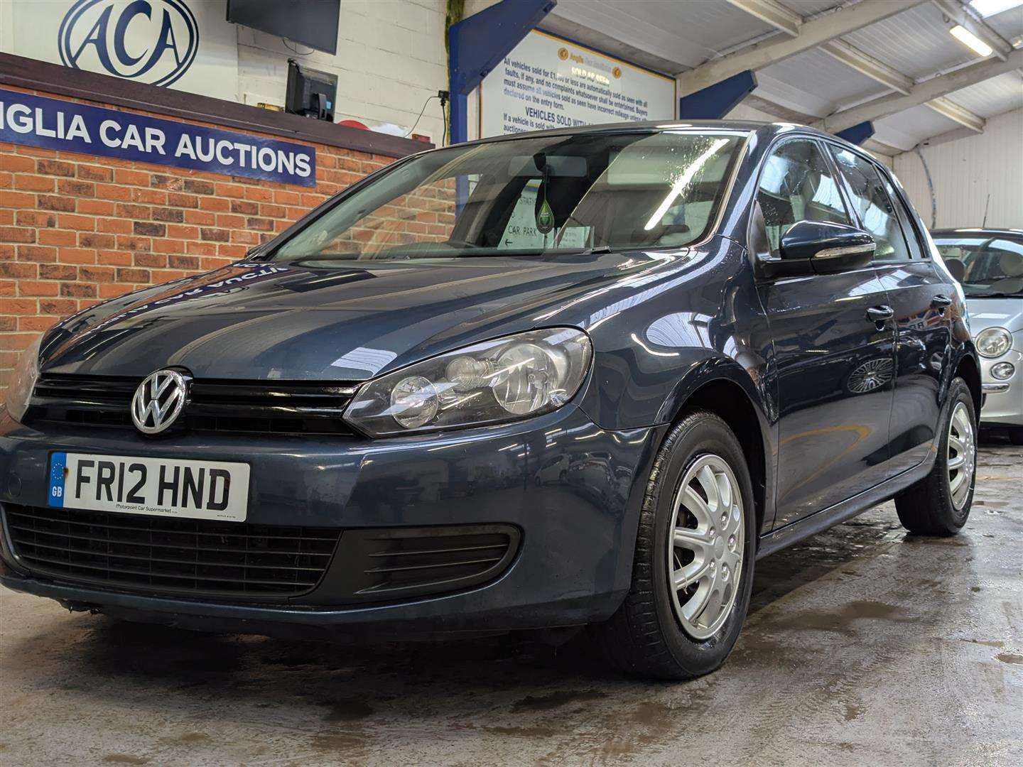 <p>2012 VOLKSWAGEN GOLF S TDI</p>