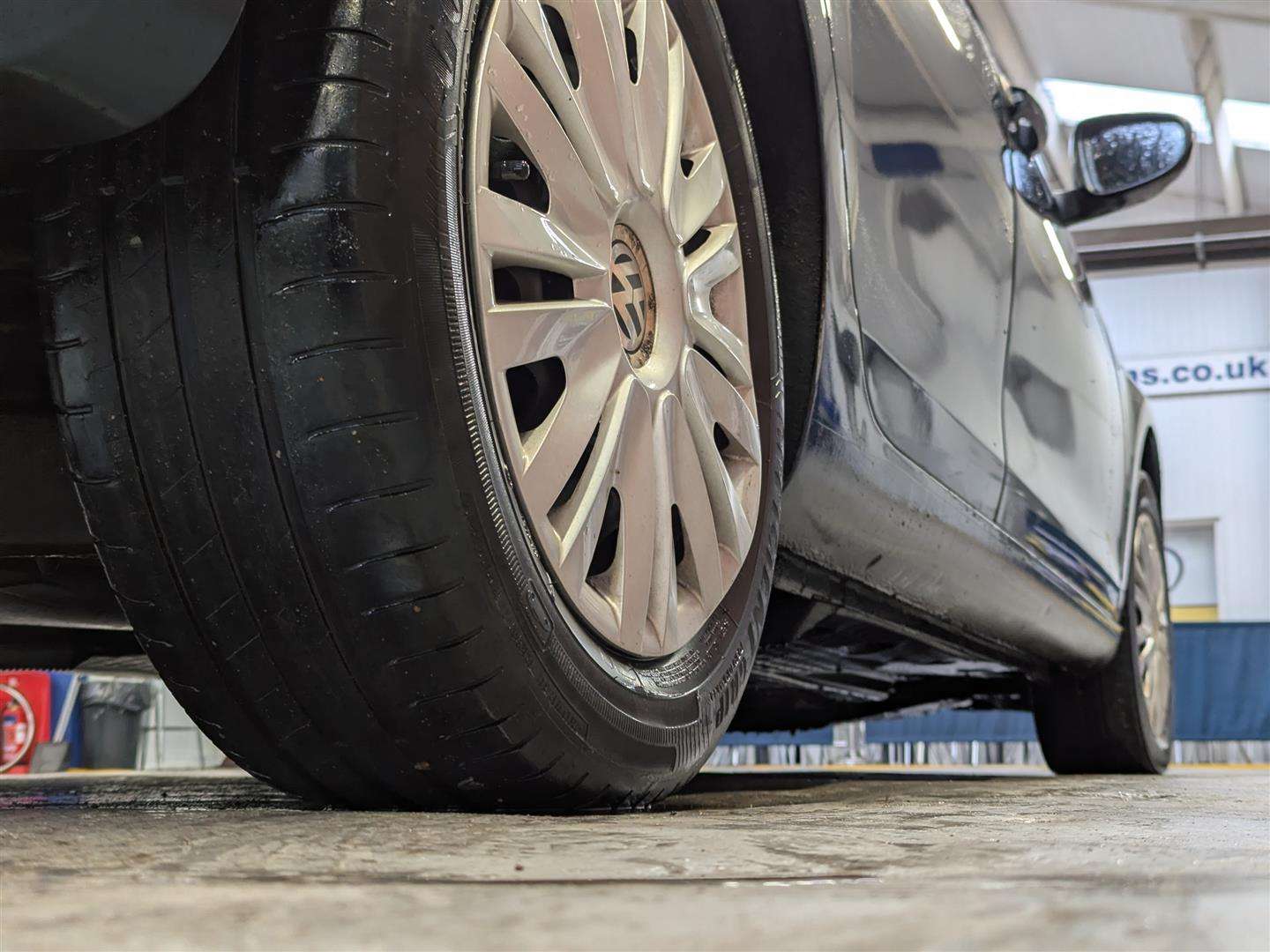 <p>2012 VOLKSWAGEN GOLF S TDI</p>