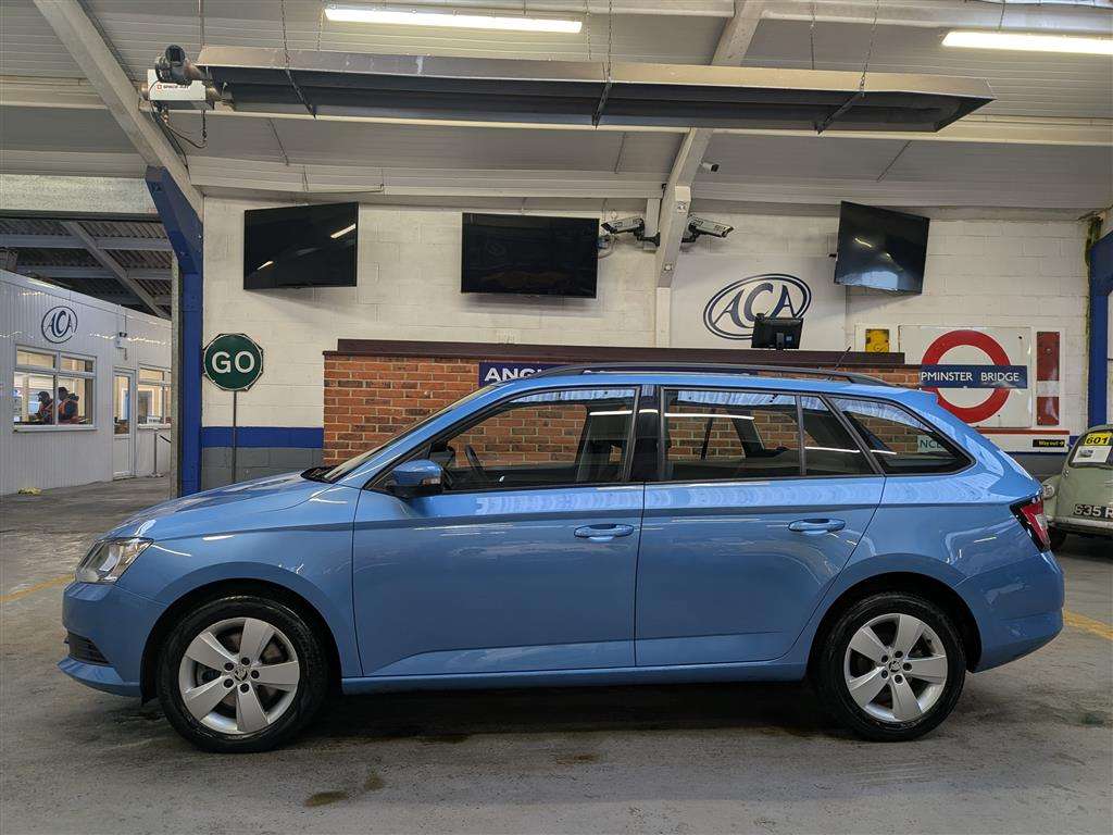 <p>2016 SKODA FABIA SE TSI S-A</p>