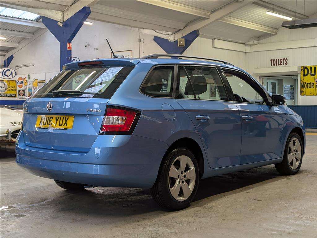 <p>2016 SKODA FABIA SE TSI S-A</p>