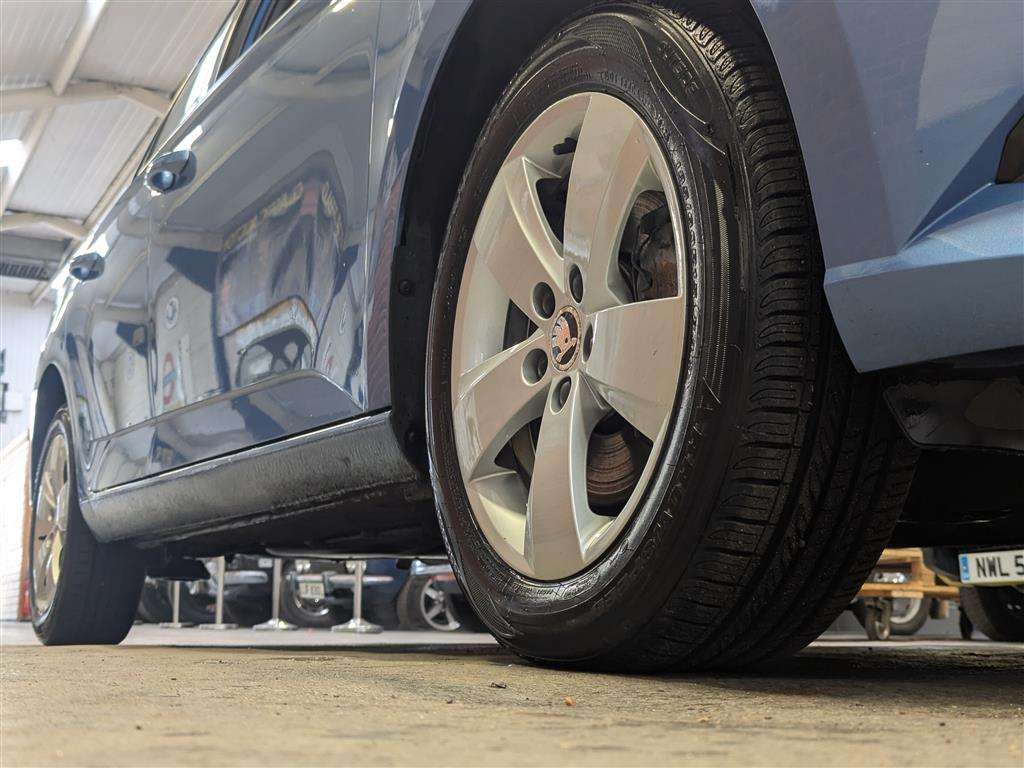 <p>2016 SKODA FABIA SE TSI S-A</p>