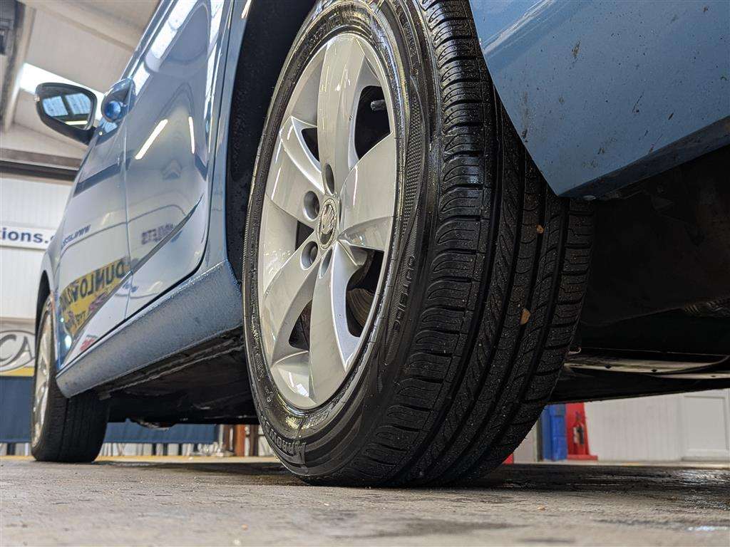 <p>2016 SKODA FABIA SE TSI S-A</p>