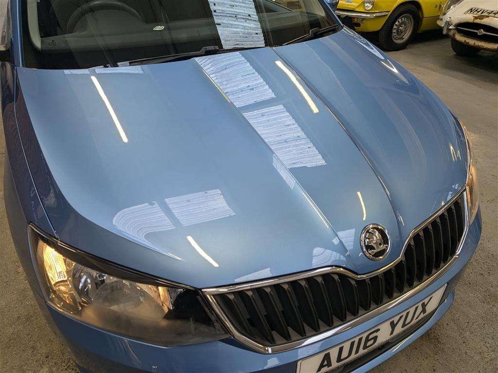 <p>2016 SKODA FABIA SE TSI S-A</p>