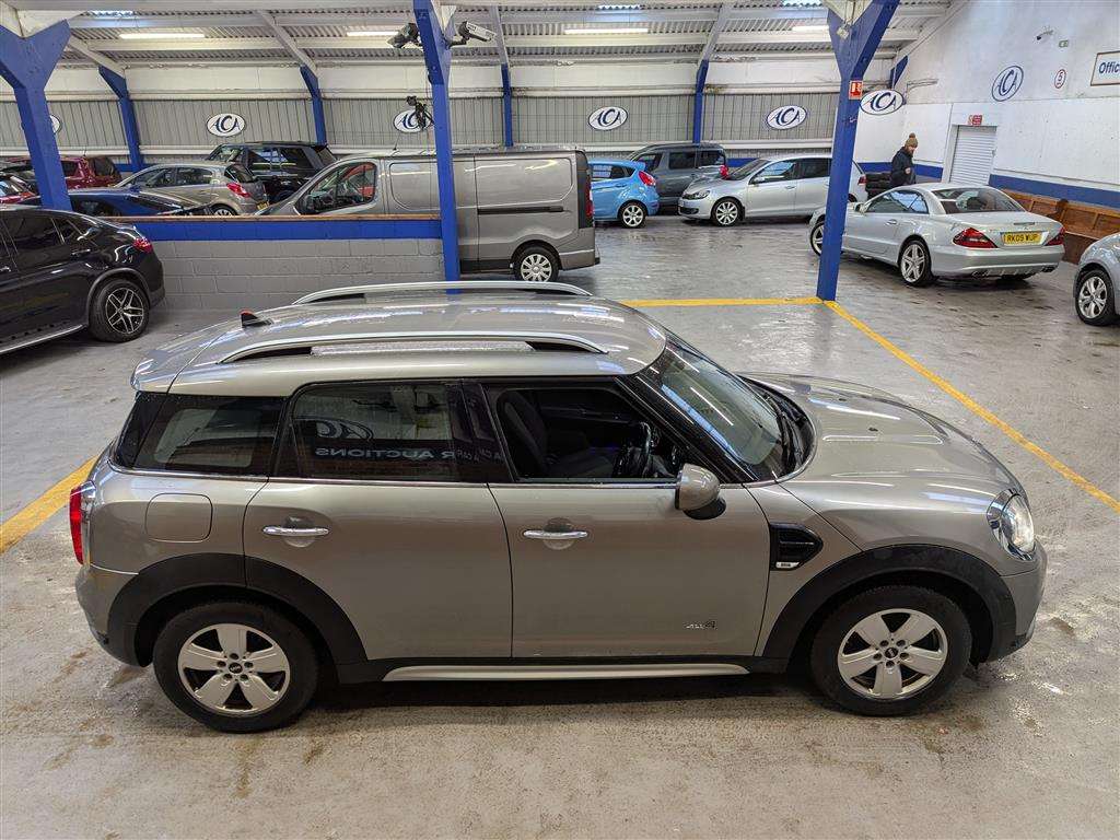 <p>2018 MINI COUNTRYMAN COOPER D ALL4</p>